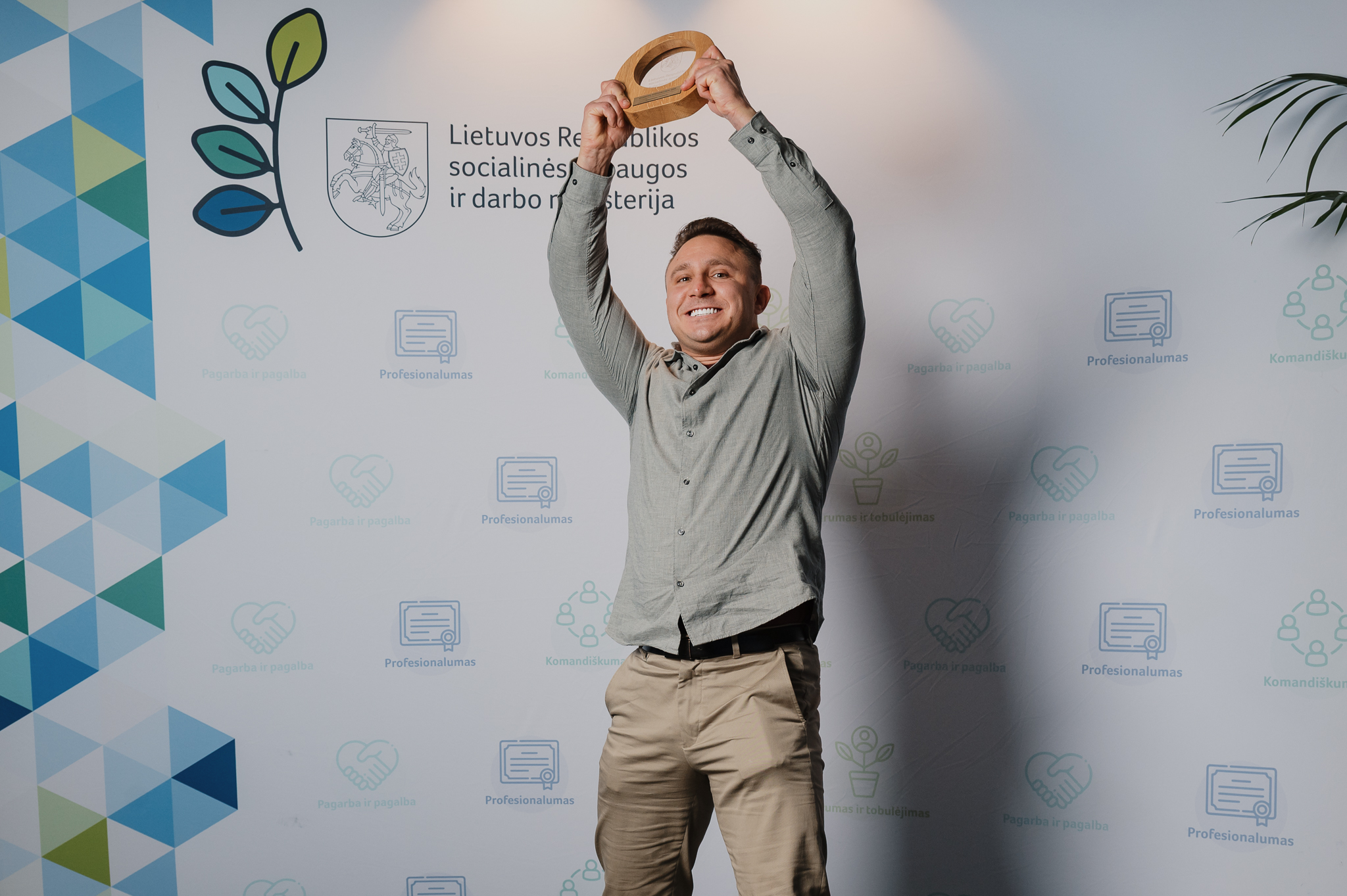 597645178 1720974579171119 1421886897769562119 n